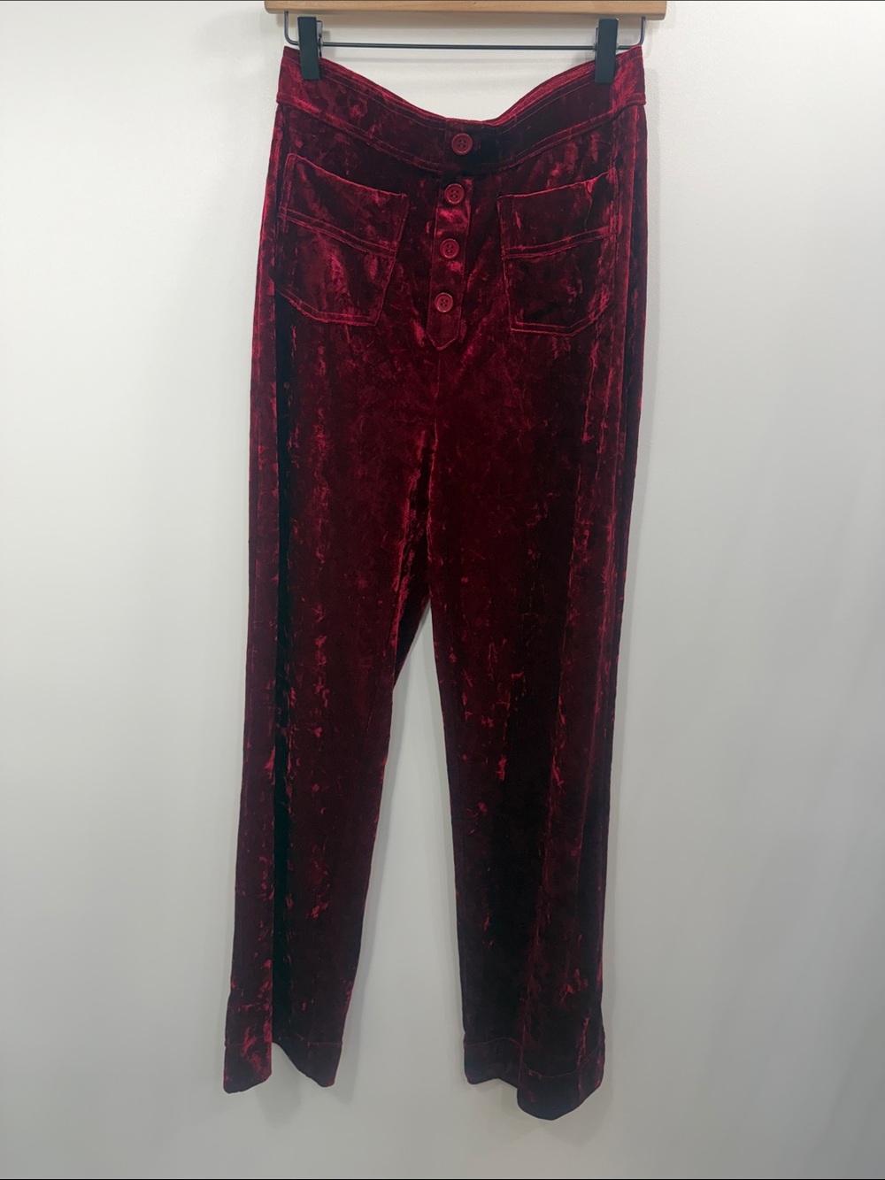 HALARA High waisted crushed velvet button fly straight leg pants size large.NWT
